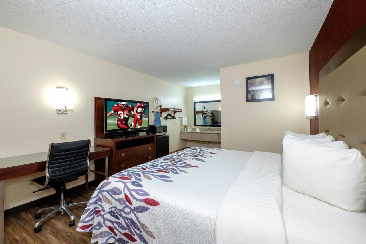 Red Roof Inn Columbus, Ms Εξωτερικό φωτογραφία