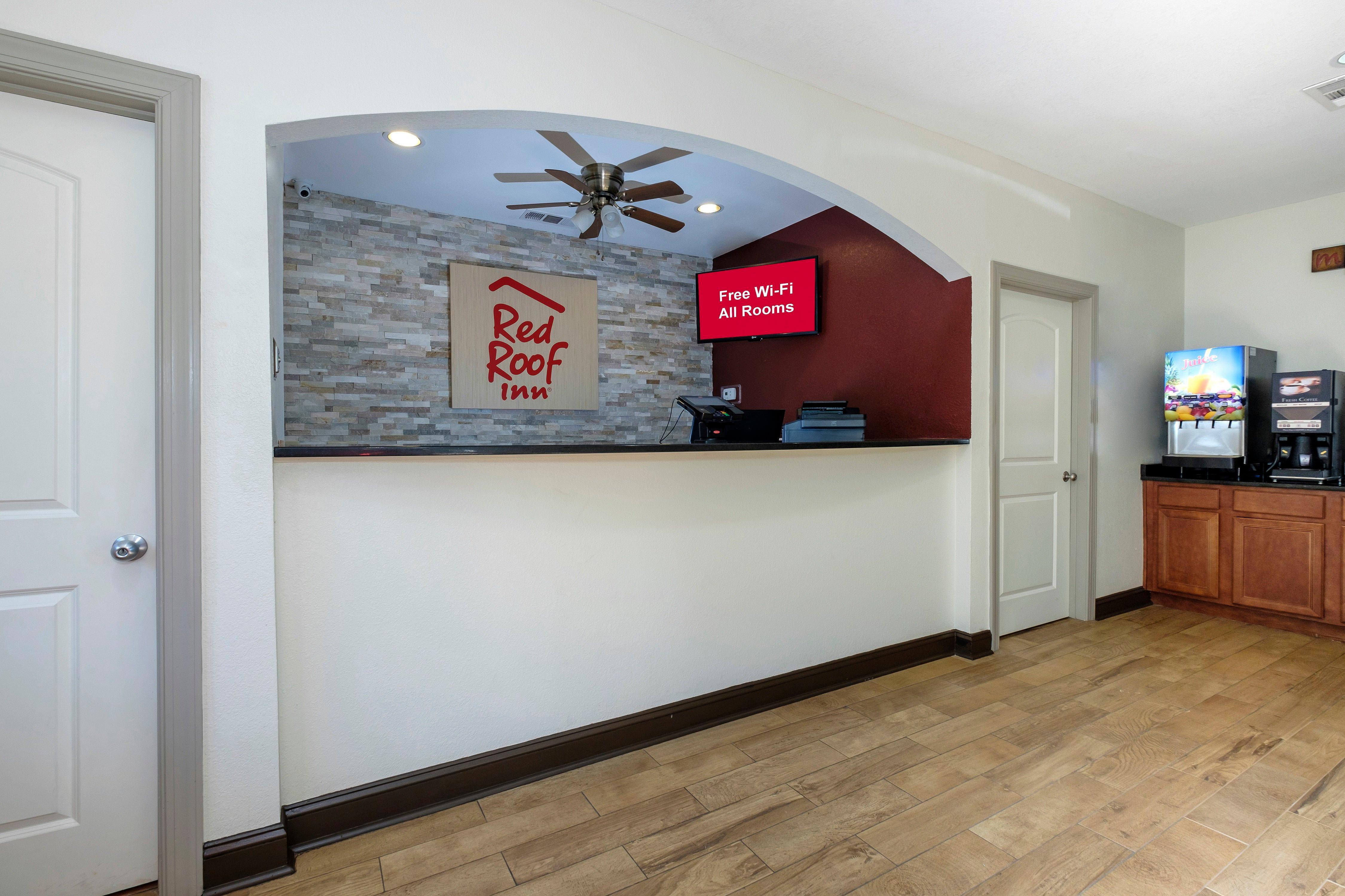 Red Roof Inn Columbus, Ms Εξωτερικό φωτογραφία