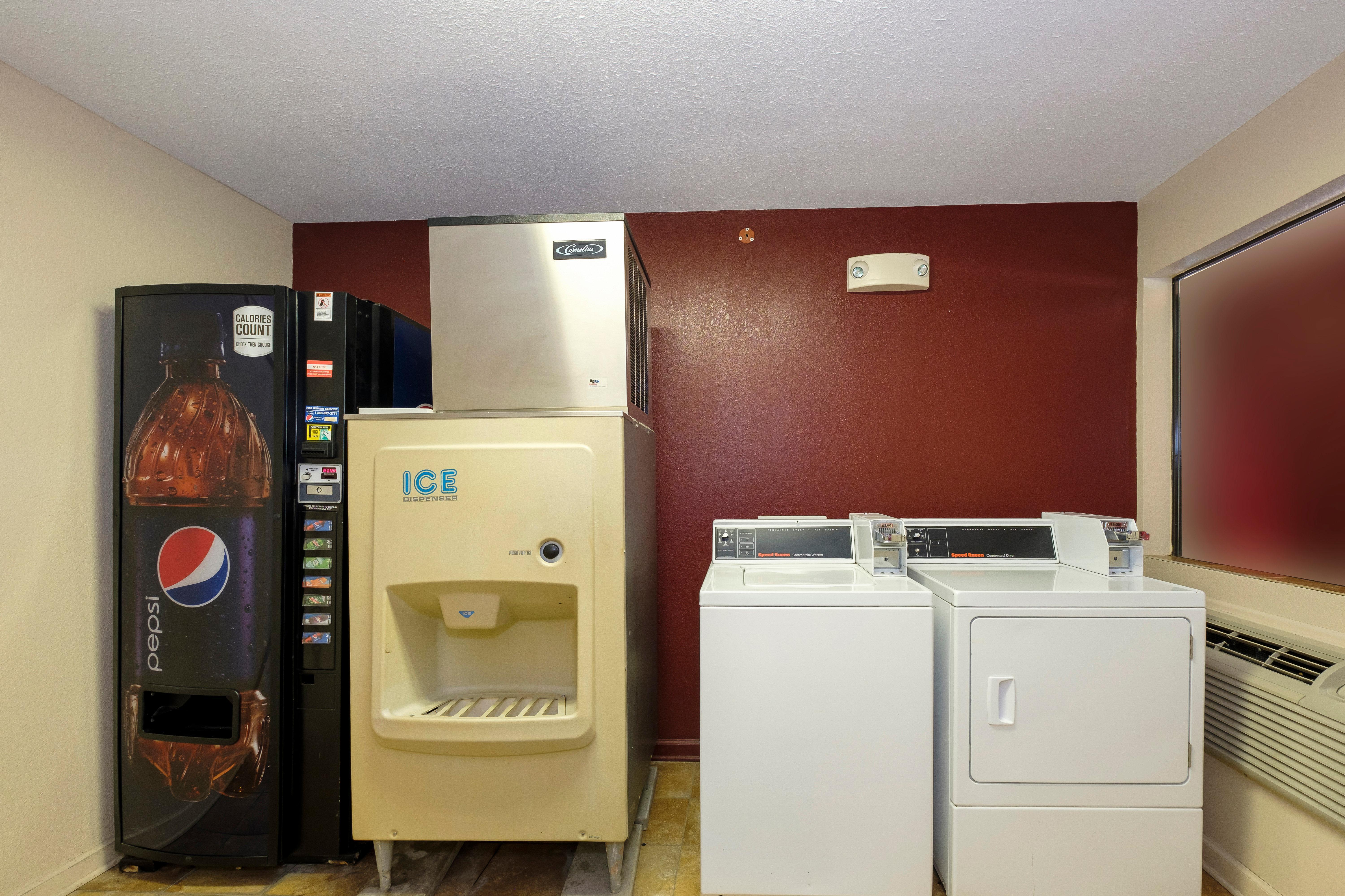 Red Roof Inn Columbus, Ms Εξωτερικό φωτογραφία